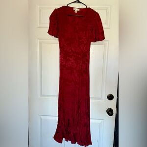 Chic Red Floral Maxi Dress